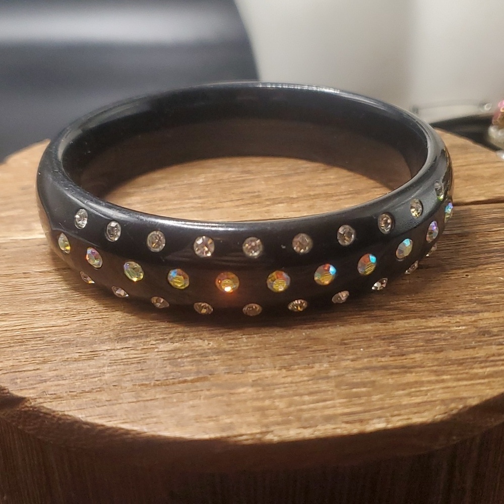 B3225‎ sparkle at midnight bracelet bangle